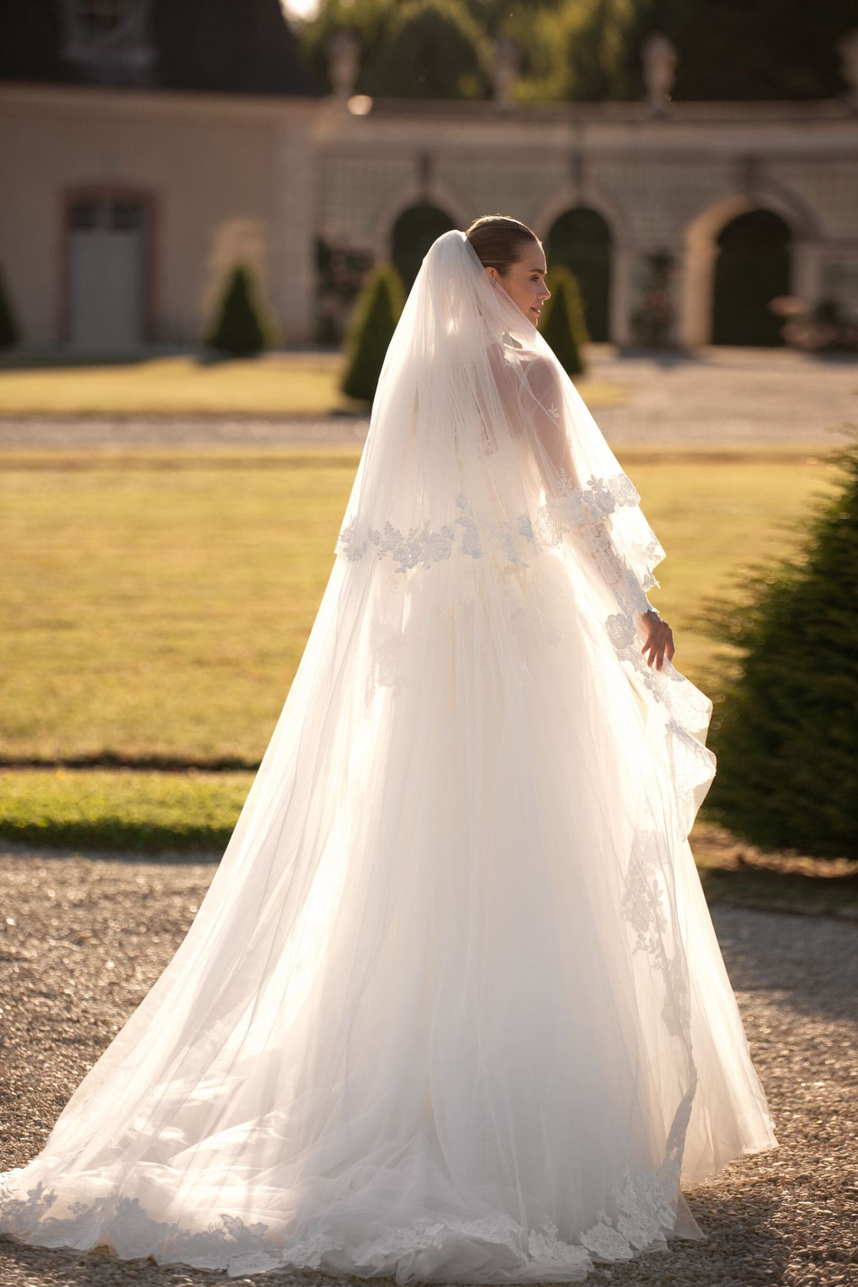 LOUISE - Image 5