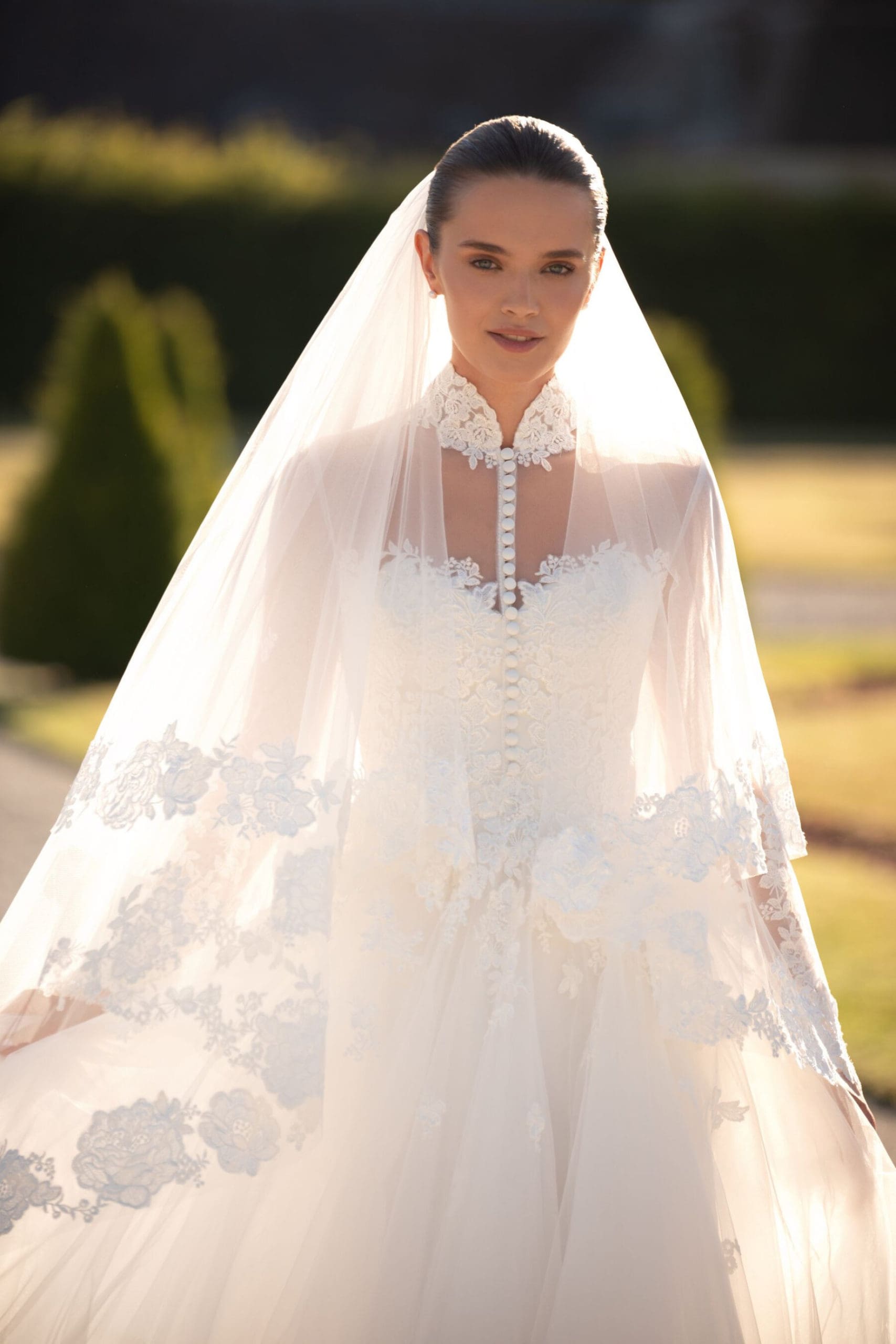 LOUISE - Image 3